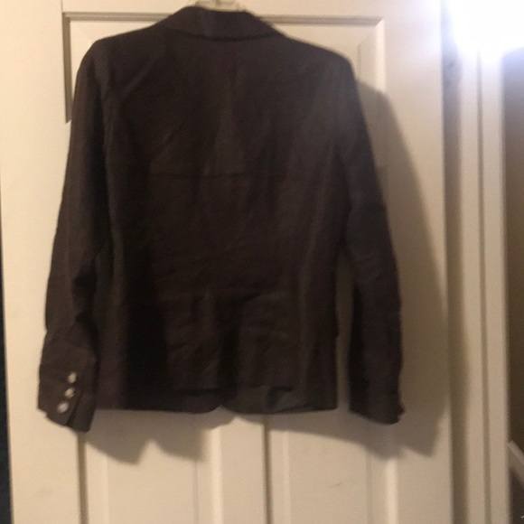 A linen blazer - Picture 4 of 5